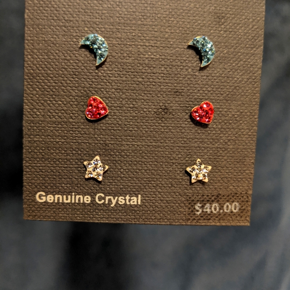 Dazzle earrings, sterling silver with genuine cryt